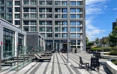 Photo 12 at 1606 - 7 Mabelle Avenue, City Centre West, Toronto
