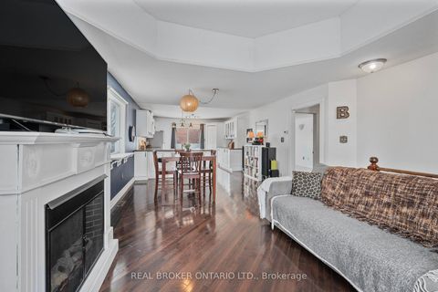 Photo 8 at 22 Dykstra Drive, Holly, Barrie