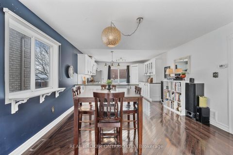 Photo 9 at 22 Dykstra Drive, Holly, Barrie