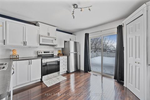 Photo 14 at 22 Dykstra Drive, Holly, Barrie