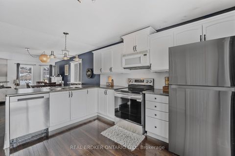 Photo 16 at 22 Dykstra Drive, Holly, Barrie
