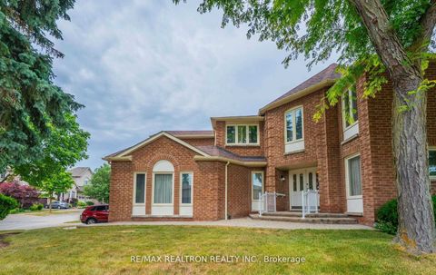 Photo 0 at 4 Edmund Seager Drive, Uplands, Vaughan