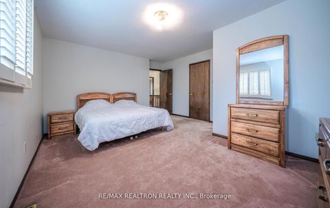 Photo 30 at 4 Edmund Seager Drive, Uplands, Vaughan
