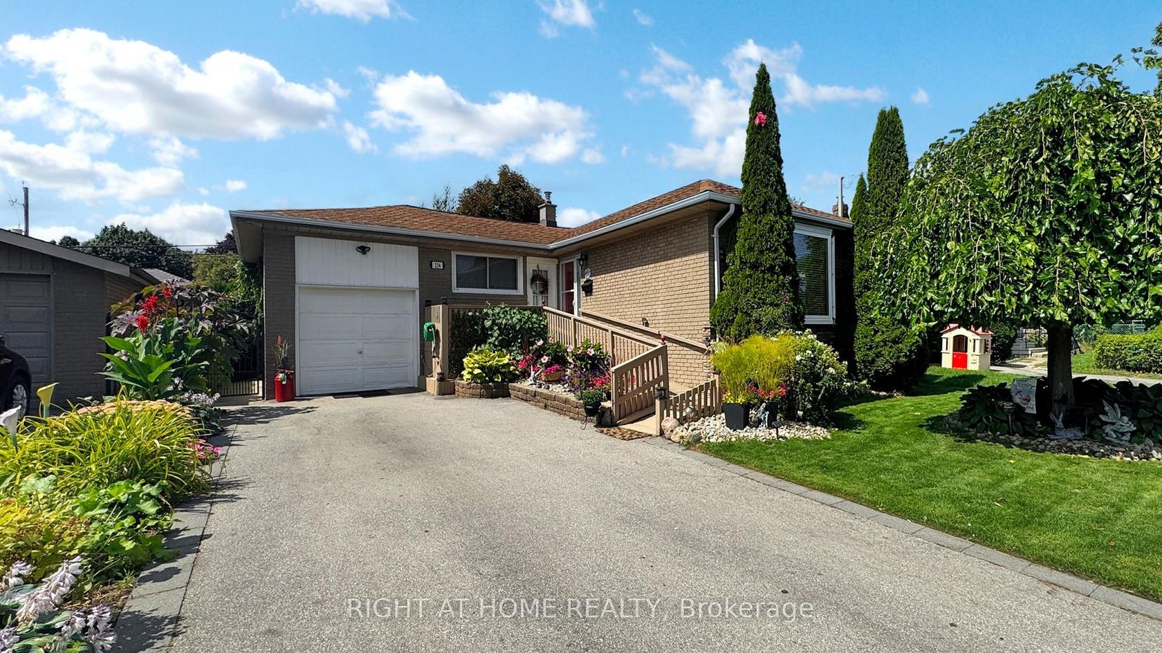 224 Livingston Road, Guildwood, Toronto 