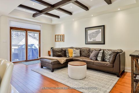 Photo 15 at 11 Humbercrest Boulevard, Lambton Baby Point, Toronto