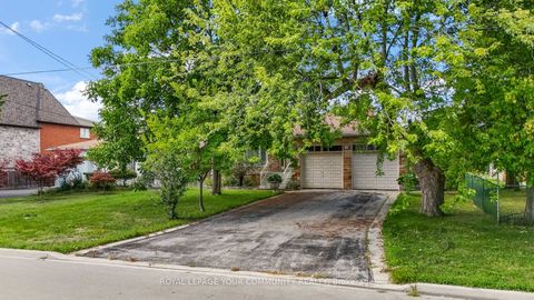 Photo 2 at 38 Spruce Avenue S, South Richvale, Richmond Hill