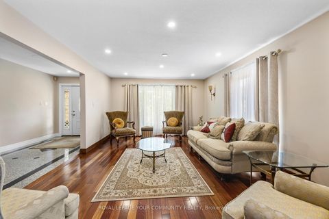 Photo 8 at 38 Spruce Avenue S, South Richvale, Richmond Hill