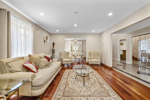Photo 11 at 38 Spruce Avenue S, South Richvale, Richmond Hill