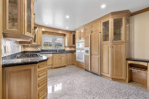 Photo 15 at 38 Spruce Avenue S, South Richvale, Richmond Hill