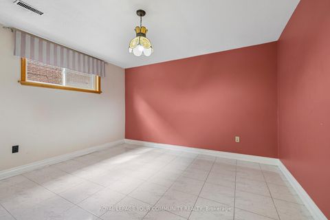 Photo 29 at 38 Spruce Avenue S, South Richvale, Richmond Hill