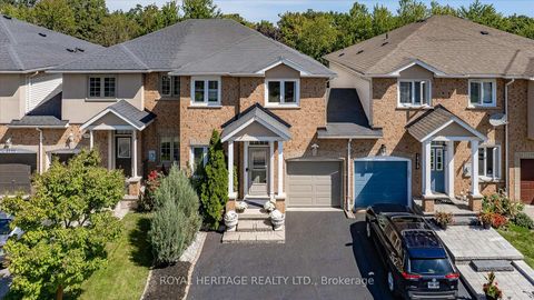 Photo 1 at 2381 Dalebrook Drive, WC Wedgewood Creek, Oakville