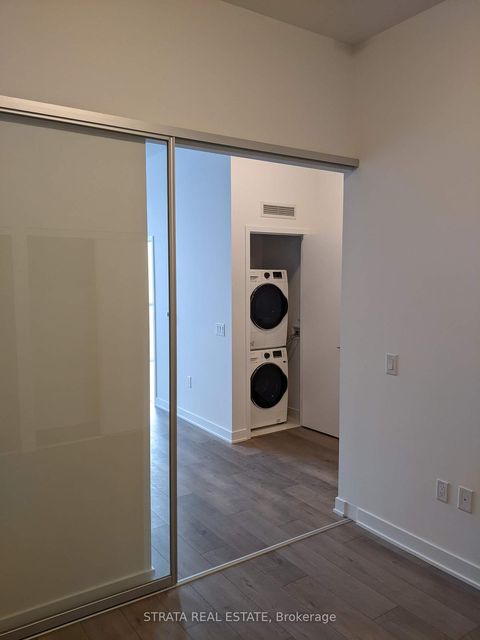 Photo 3 at 205 - 10 Honeycrisp Crescent, Vaughan Corporate Centre, Vaughan