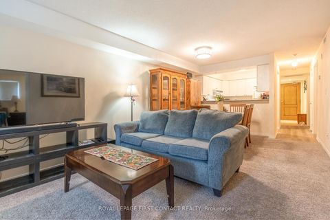 Photo 4 at 104 - 117 Edgehill Drive, Edgehill Drive, Barrie