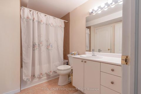 Photo 9 at 104 - 117 Edgehill Drive, Edgehill Drive, Barrie