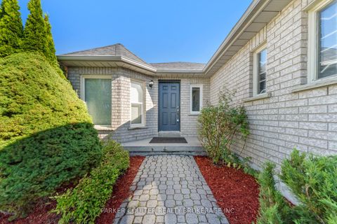 Photo 3 at 94 Buchanan Street, Grove East, Barrie