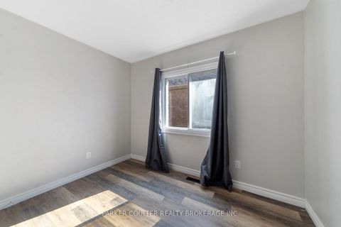 Photo 15 at 94 Buchanan Street, Grove East, Barrie