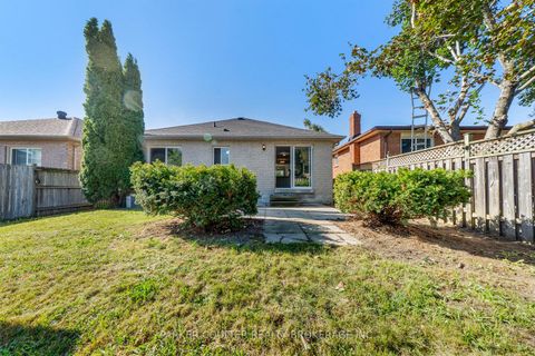 Photo 35 at 94 Buchanan Street, Grove East, Barrie
