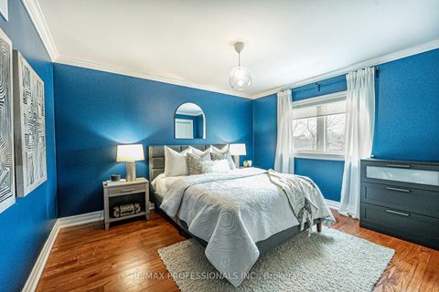 Photo 28 at 116 Lake Shore Drive, New Toronto, Toronto