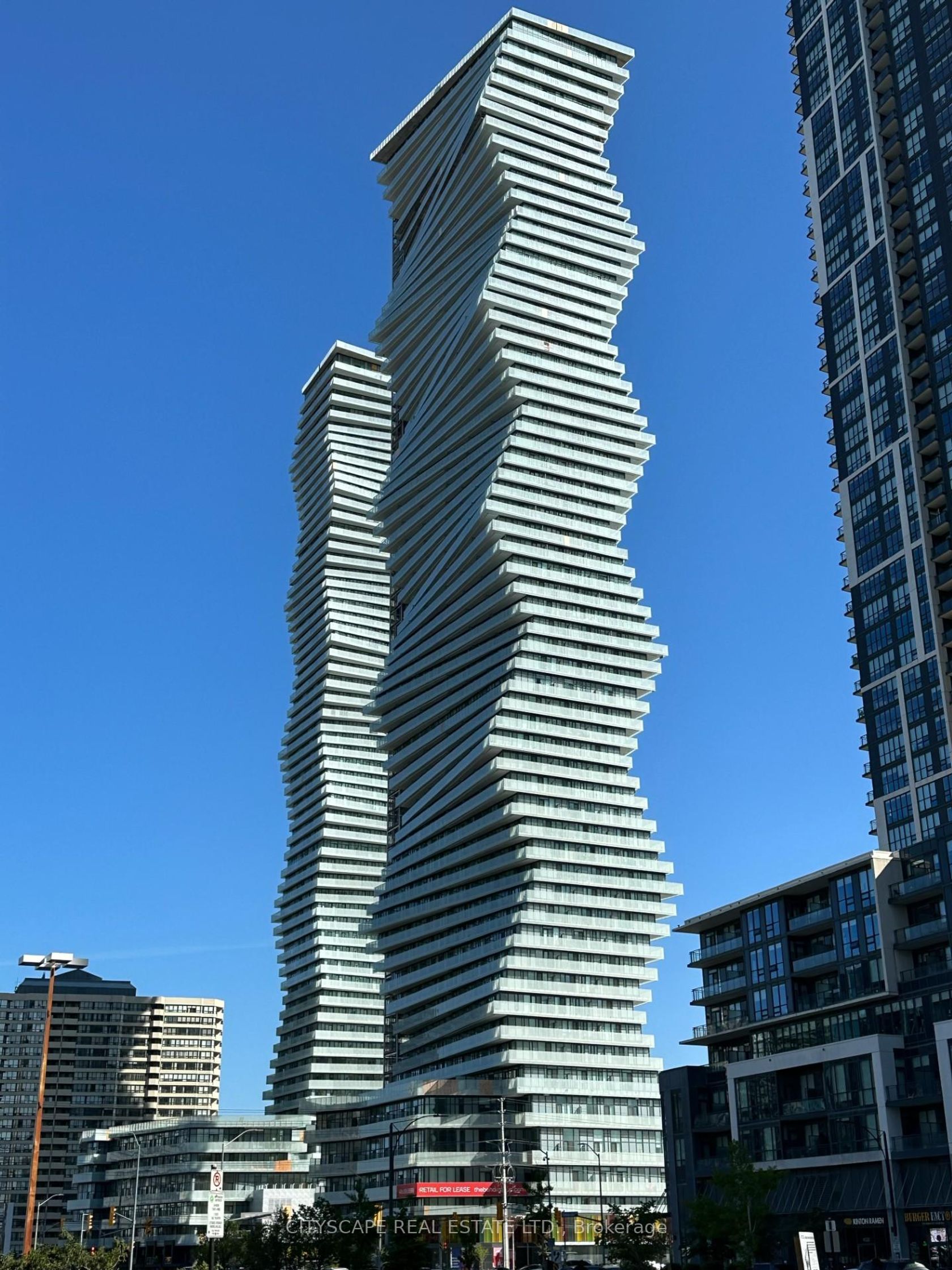 2403 - 3900 Confederation Parkway, City Centre, Mississauga by Loree Meneguzzi Real Estate 2403 - 3900 Confederation Parkway, City Centre, Mississauga