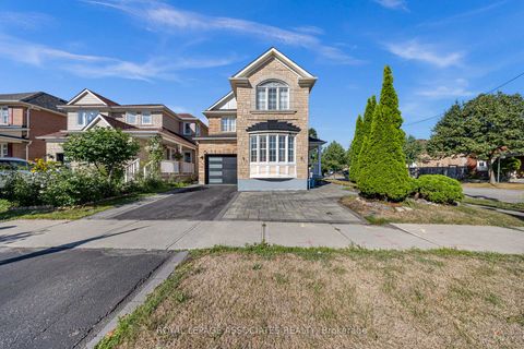 Photo 2 at 41 Pinoak Street, Rouge E11, Toronto
