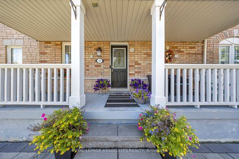 Photo 6 at 41 Pinoak Street, Rouge E11, Toronto