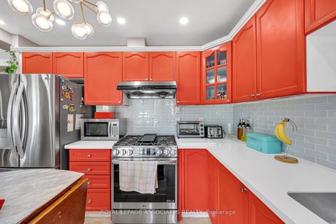 Photo 27 at 41 Pinoak Street, Rouge E11, Toronto