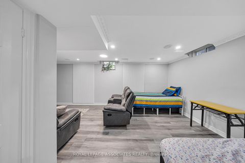 Photo 45 at 41 Pinoak Street, Rouge E11, Toronto