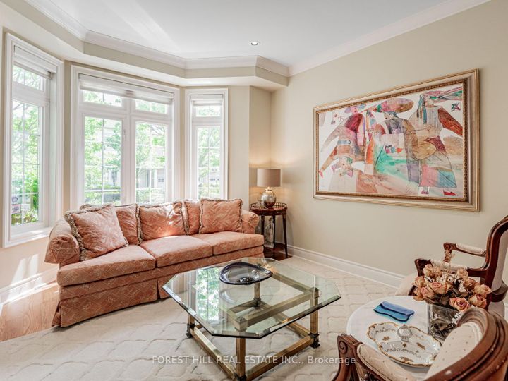 Photo 4 at 36 - 603 Clark Avenue, Yorkhill, Vaughan