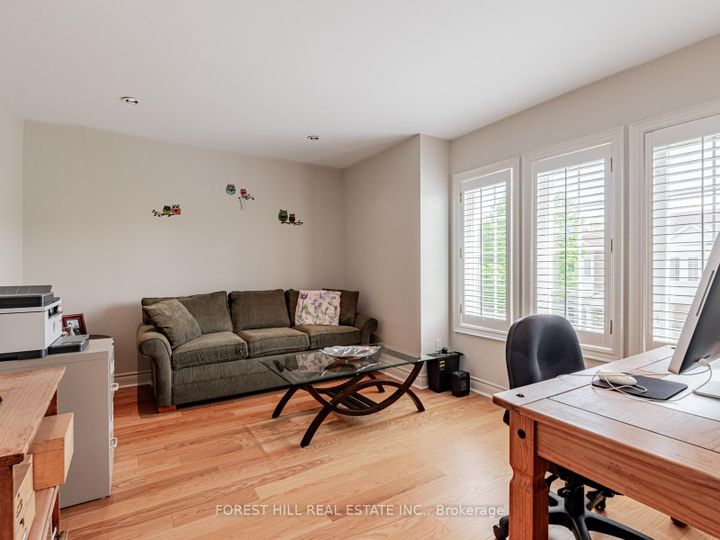 Photo 18 at 36 - 603 Clark Avenue, Yorkhill, Vaughan