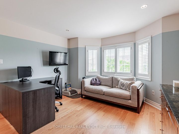 Photo 19 at 36 - 603 Clark Avenue, Yorkhill, Vaughan
