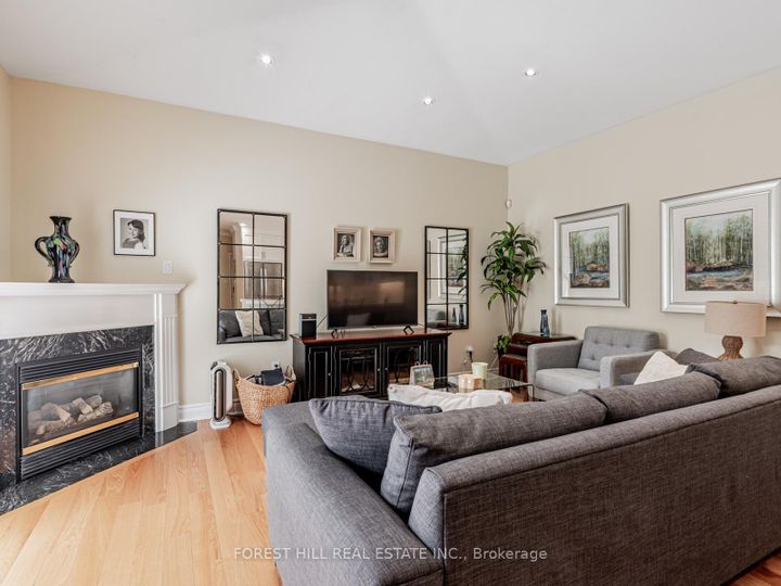 Photo 26 at 36 - 603 Clark Avenue, Yorkhill, Vaughan