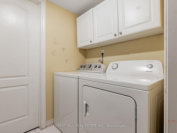 Photo 31 at 36 - 603 Clark Avenue, Yorkhill, Vaughan