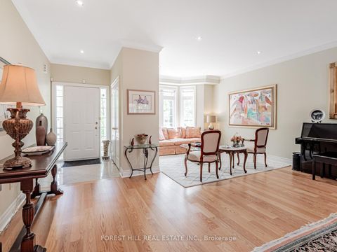 Photo 2 at 36 - 603 Clark Avenue, Yorkhill, Vaughan