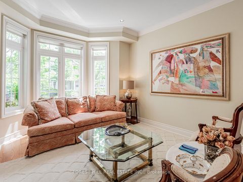 Photo 4 at 36 - 603 Clark Avenue, Yorkhill, Vaughan