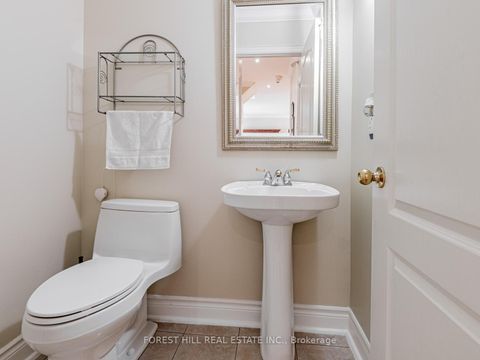 Photo 9 at 36 - 603 Clark Avenue, Yorkhill, Vaughan