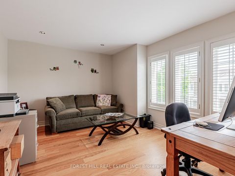 Photo 18 at 36 - 603 Clark Avenue, Yorkhill, Vaughan