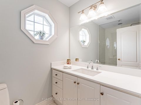 Photo 20 at 36 - 603 Clark Avenue, Yorkhill, Vaughan