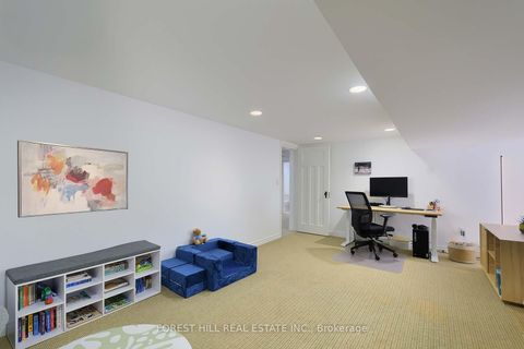 Photo 32 at 9 PEVERIL Hill S, Cedarvale, Toronto