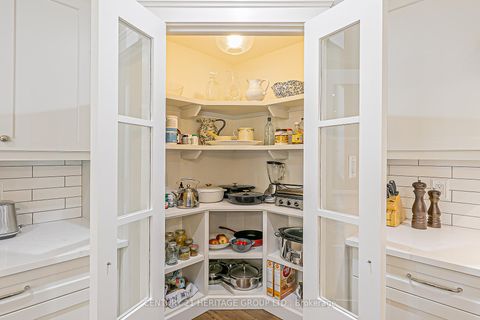 Photo 8 at 164 Park Avenue, Central Newmarket, Newmarket