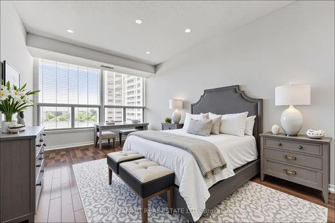 Photo 10 at 1102 - 7300 Yonge Street, Yorkhill, Vaughan