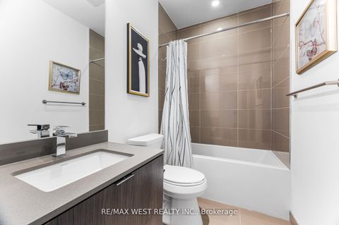 Photo 6 at 5306 - 395 Bloor Street E, North St. James Town, Toronto