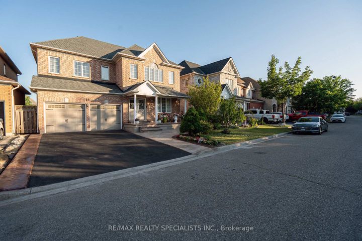 Photo 1 at 19 Rushbrook Drive, Vales of Castlemore, Brampton