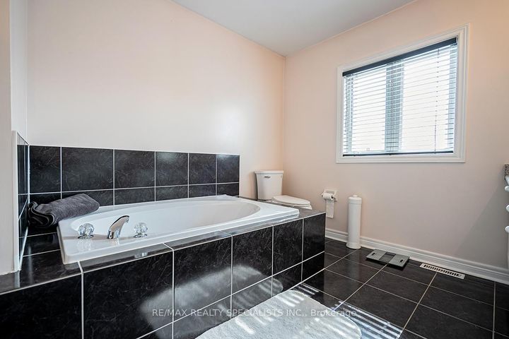 Photo 23 at 19 Rushbrook Drive, Vales of Castlemore, Brampton