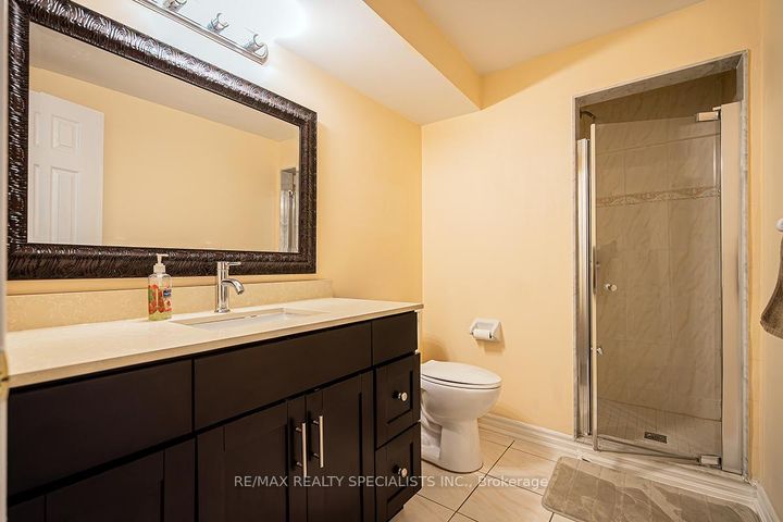 Photo 39 at 19 Rushbrook Drive, Vales of Castlemore, Brampton