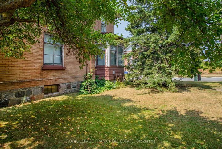Photo 32 at 33 Fairbanks Street, Central, Oshawa