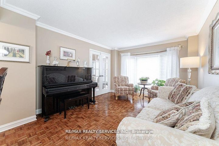 Photo 8 at 41 Christie Drive, Snelgrove, Brampton