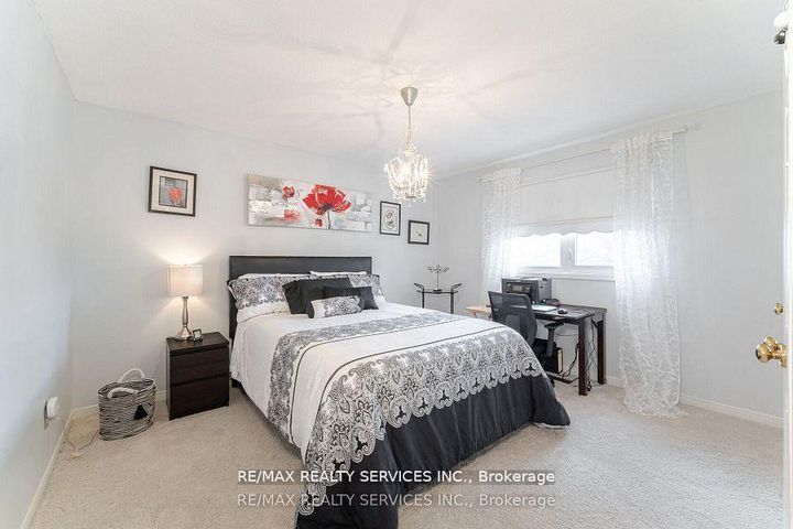 Photo 31 at 41 Christie Drive, Snelgrove, Brampton