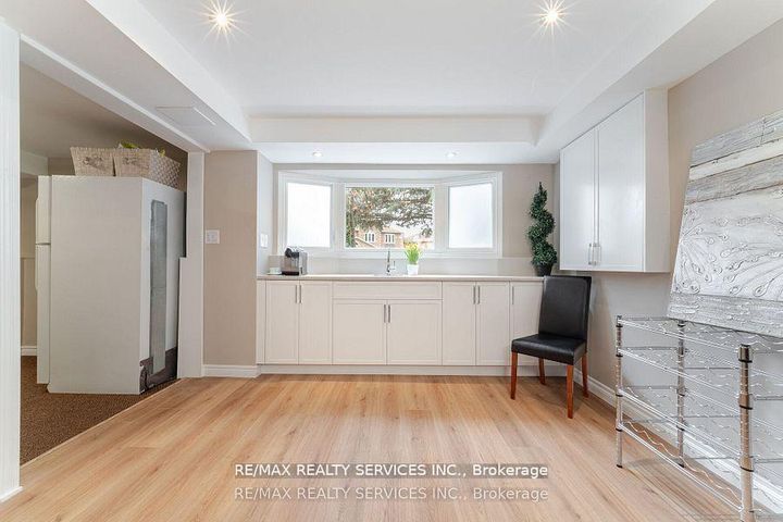 Photo 36 at 41 Christie Drive, Snelgrove, Brampton