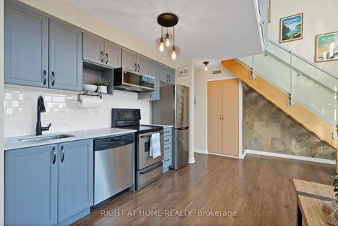 Photo 9 at 3205 - 15 Fort York Boulevard, Waterfront Communities C1, Toronto