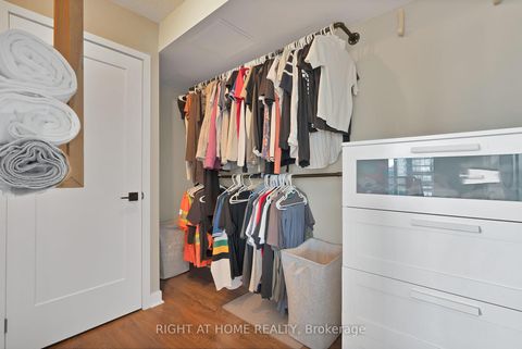 Photo 22 at 3205 - 15 Fort York Boulevard, Waterfront Communities C1, Toronto
